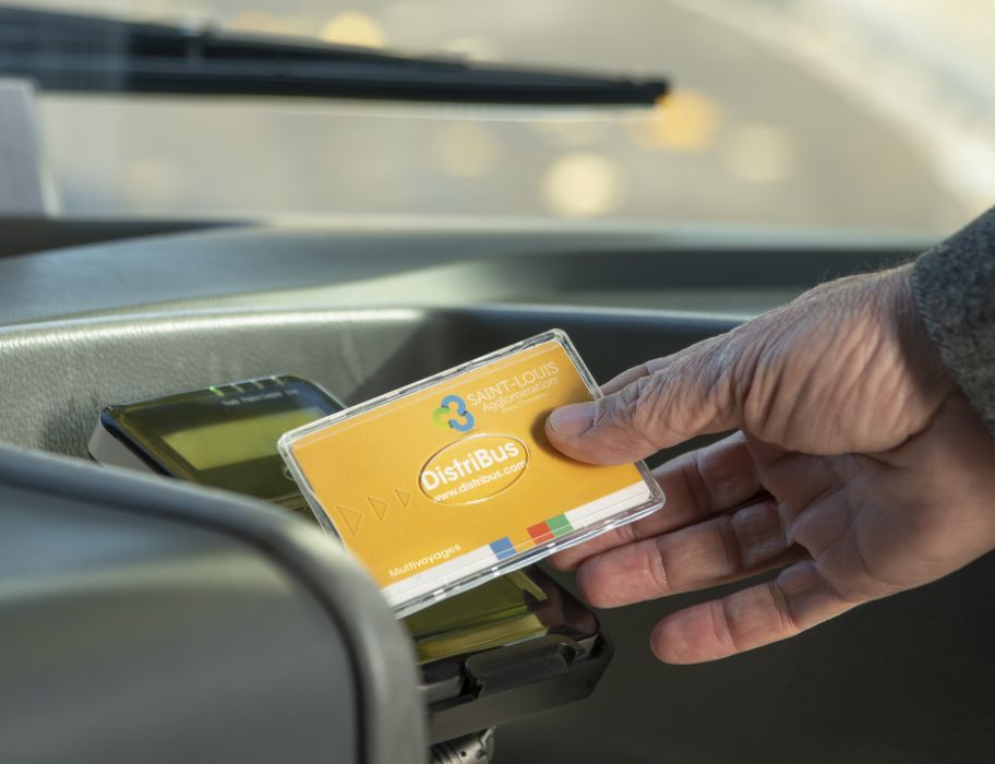 Carte main Multivoyages